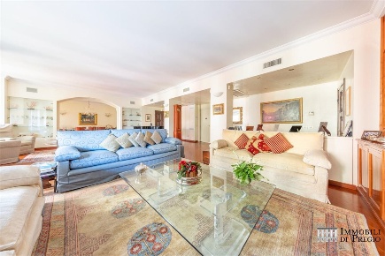 Foto Appartamento a Milano Amendola - Buonarroti di 430 m² con 10 locali