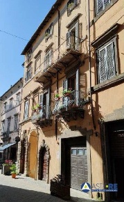 Foto Appartamento in Via Filippo Nicolai 34 01032 Caprarola VT Italia,