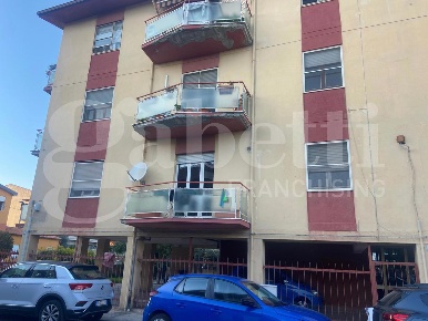 Foto Appartamento in Via LOMBARDIA 19, Oristano Centro di 150 m² in vendita