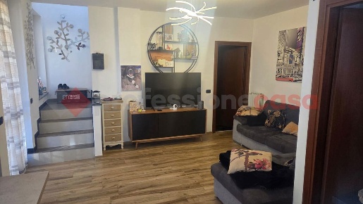 Foto Villa a schiera in Via 4 Novembre 1, Dairago di 125 m² con 3 locali