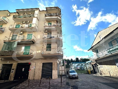 Foto Box in Via Sanremo 44, Arzano di 15 m² con 1 locali in vendita