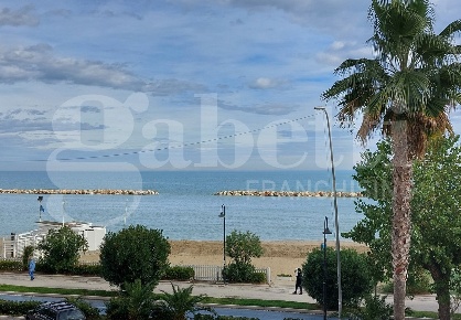 Foto Appartamento in Via Lungomare Marconi 92, Alba Adriatica di 85 m²