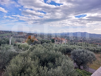 Foto Villa singola in Via Mameli 9, Corropoli di 400 m² con 10 locali