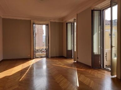 Foto Appartamento in Via Modena, Milano Indipendenza di 185 m² con 6 locali