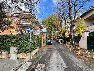 Foto Appartamento in via roma, Grottaferrata Centro di 100 m² con 3 locali