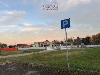 Foto Terreno edificabile a Massa Lombarda di 620 m² in vendita