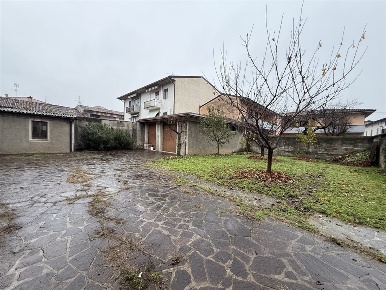 Foto Casa indipendente in VIA MAZZINI, Mornico al Serio di 475 m²