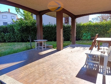 Foto Appartamento in Via Cesare Beccaria, Besana in Brianza Centro di 86 m²