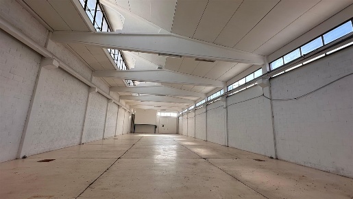 Foto Capannone industriale a Garbagnate Milanese di 720 m² in affitto