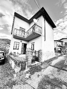 Foto Casa indipendente a Luni Casano Dogana Isola di 145 m² con 6 locali