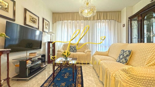 Foto Appartamento a Cecina di 113 m² con 5 locali in vendita