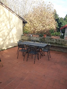 Foto Appartamento a San Giuliano Terme Arena Metato di 70 m² con 4 locali