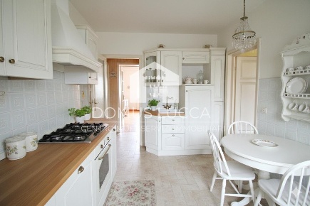 Foto Appartamento a Capannori Verciano - Guamo di 150 m² con 7 locali