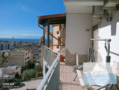 Foto Appartamento a Reggio di Calabria Centro Storico di 150 m² in vendita