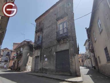 Foto Casa indipendente in VIA CORSO GARIBALDI / Via Giuseppe Fonti,