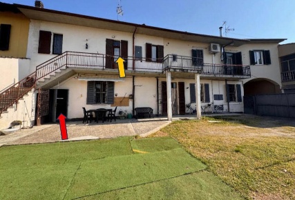 Foto Appartamento a Garlasco Centro di 190 m² con 6 locali in vendita