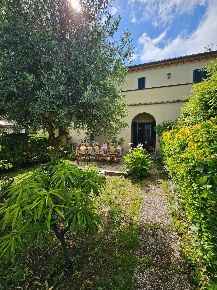 Foto Appartamento a Fauglia di 100 m² con 5 locali in vendita