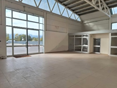 Foto Capannone industriale a Porcari Centro di 400 m² con 1 locali