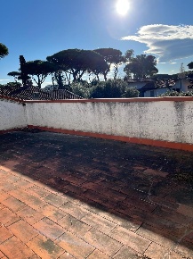 Foto Appartamento a Pisa Tirrenia di 80 m² con 4 locali in vendita