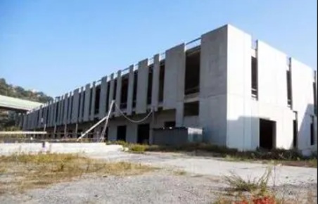 Foto Loft a Savona Legino, Zinola, Fornaci di 8500 m² con 20 locali