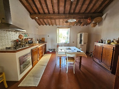 Foto Casa indipendente a Fauglia Luciana di 220 m² con 5 locali in vendita