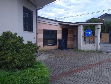 Foto Capannone industriale a Castano Primo Centro di 478 m² con 1 locali