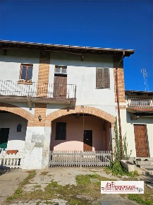Foto Rustico in Cascina Legoratta, Sedriano di 140 m² con 3 locali
