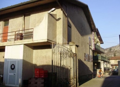 Foto Laboratorio in Italia, Paitone Centro di 487 m² con 11 locali