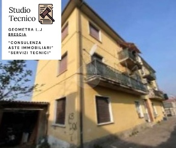 Foto Appartamento in Dei Gigli, Rovato Centro di 94 m² con 5 locali