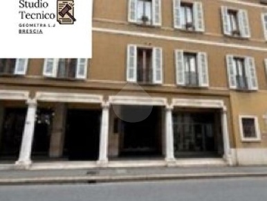 Foto Negozio in Corso Magenta, Brescia Magenta - Arnaldo di 78 m²