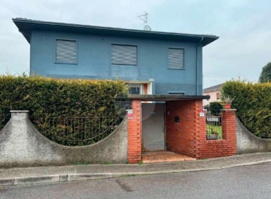 Foto Villa unifamiliare in Antonio Bravi, Leno Porzano di 280 m² in vendita