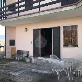 Foto Appartamento in Seniga, Pisogne Centro di 86 m² con 4 locali