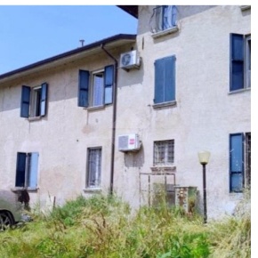 Foto Casa indipendente in Lavagnone, Lonato del Garda di 601 m² in vendita