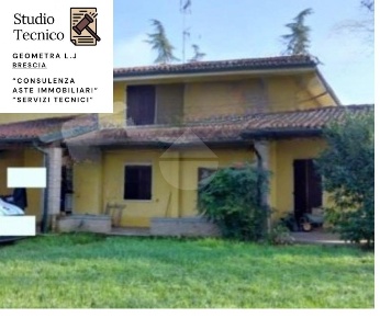 Foto Villa unifamiliare in Gambalone, Borgo San Giacomo Centro di 317 m²