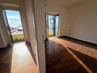 Foto Appartamento in Via Benedetto Croce  44, Salerno di 250 m² in vendita