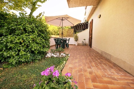 Foto Villa a schiera a Jesi Via dell'Agraria di 150 m² con 5 locali