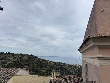 Foto Casa indipendente a Roseto Capo Spulico Centro di 70 m² con 3 locali