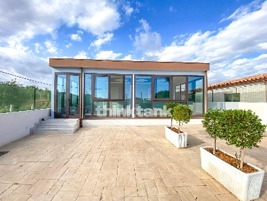 Foto Appartamento in Via Marettimo, Scicli di 112 m² con 4 locali