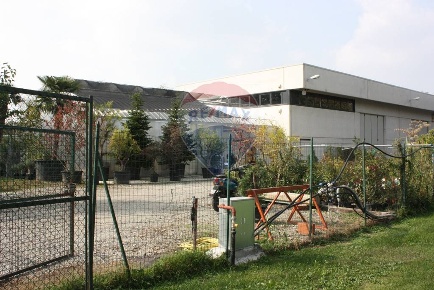 Foto Capannone industriale a Busto Arsizio Sant'Anna di 600 m² in vendita