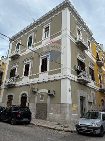 Foto Appartamento in Via Simone De Brado, Trani di 57 m² con 1 locali