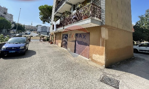 Foto Box a Matera Centro di 18 m² con 1 locali in vendita