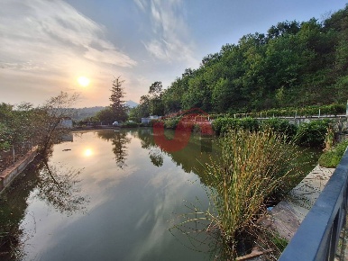 Foto Locale commerciale in C.DA TRESSANTI, Ceppaloni di 250 m² con 2 locali