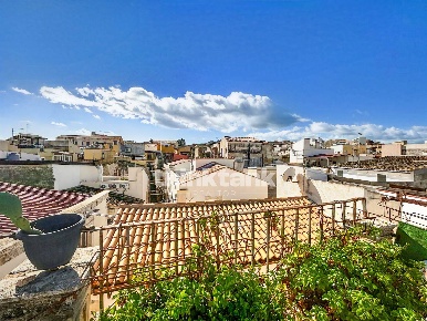 Foto Villa unifamiliare in Via Arizzi, Siracusa Ortigia di 70 m² in vendita