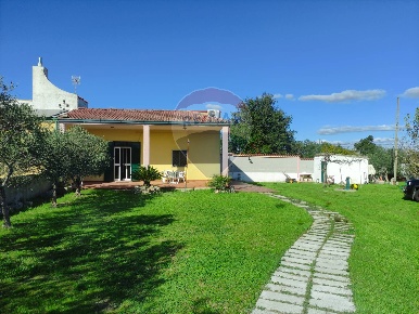 Foto Villa unifamiliare a Laterza di 122 m² con 3 locali in vendita