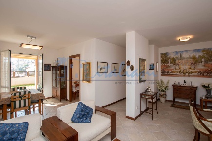 Foto Appartamento in Via Montegrappa, Varazze Centro di 134 m² con 5 locali