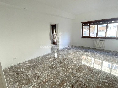 Foto Appartamento in Via Bevagna, Roma Fleming di 178 m² con 6 locali