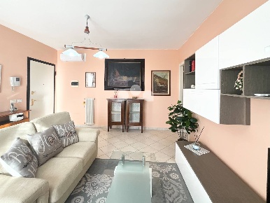 Foto Appartamento in via Madre Teresa di Calcutta, Crespiatica Centro