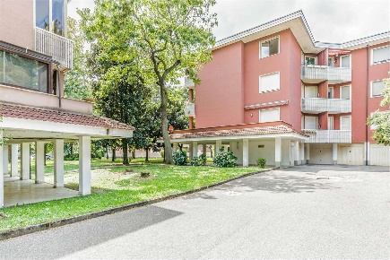 Foto Appartamento in via padre banfi, Rho Passirana - Biringhello di 110 m²