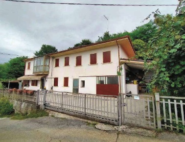 Foto Case indipendenti in Via Emilio Bongiovanni, Montebelluna Centro