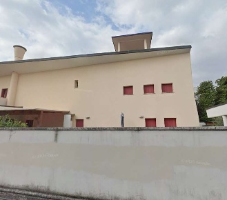 Foto Appartamento in Via Legione Antonini, Vicenza di 196 m² con 8 locali